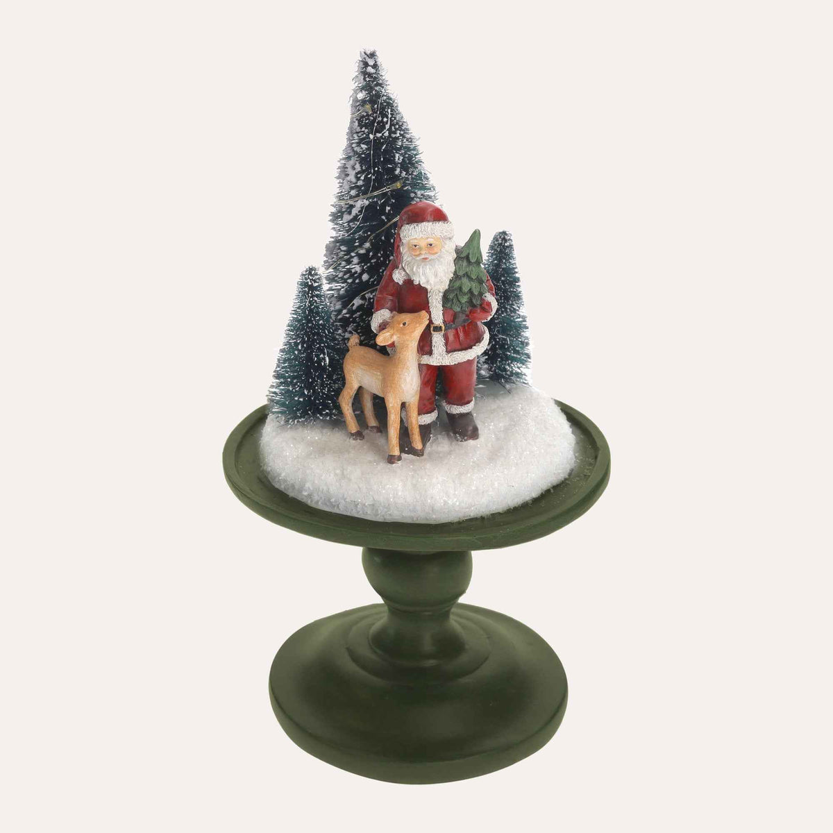 Glasvitrine mit Weihnachtsmann und Hirsch, Weihnachtsdekoration