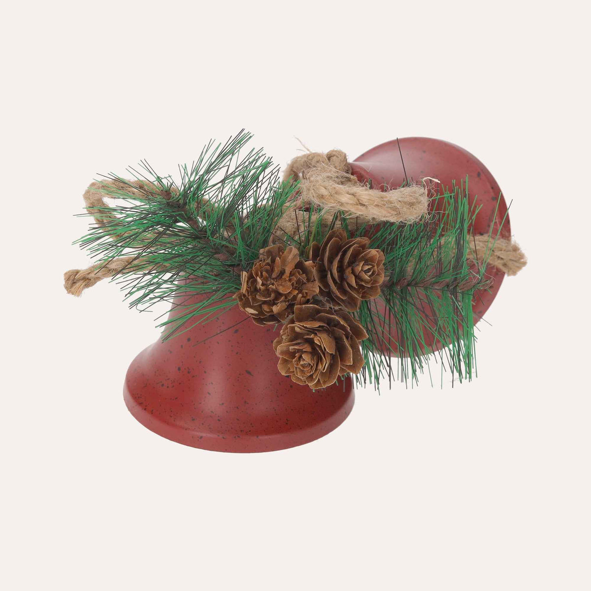 Paar rote Weihnachtsglocken mit Rassel und Kiefer