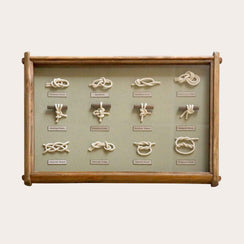 Quadro Decorativo in Legno con Nodi – Stile Naturale e Unico
