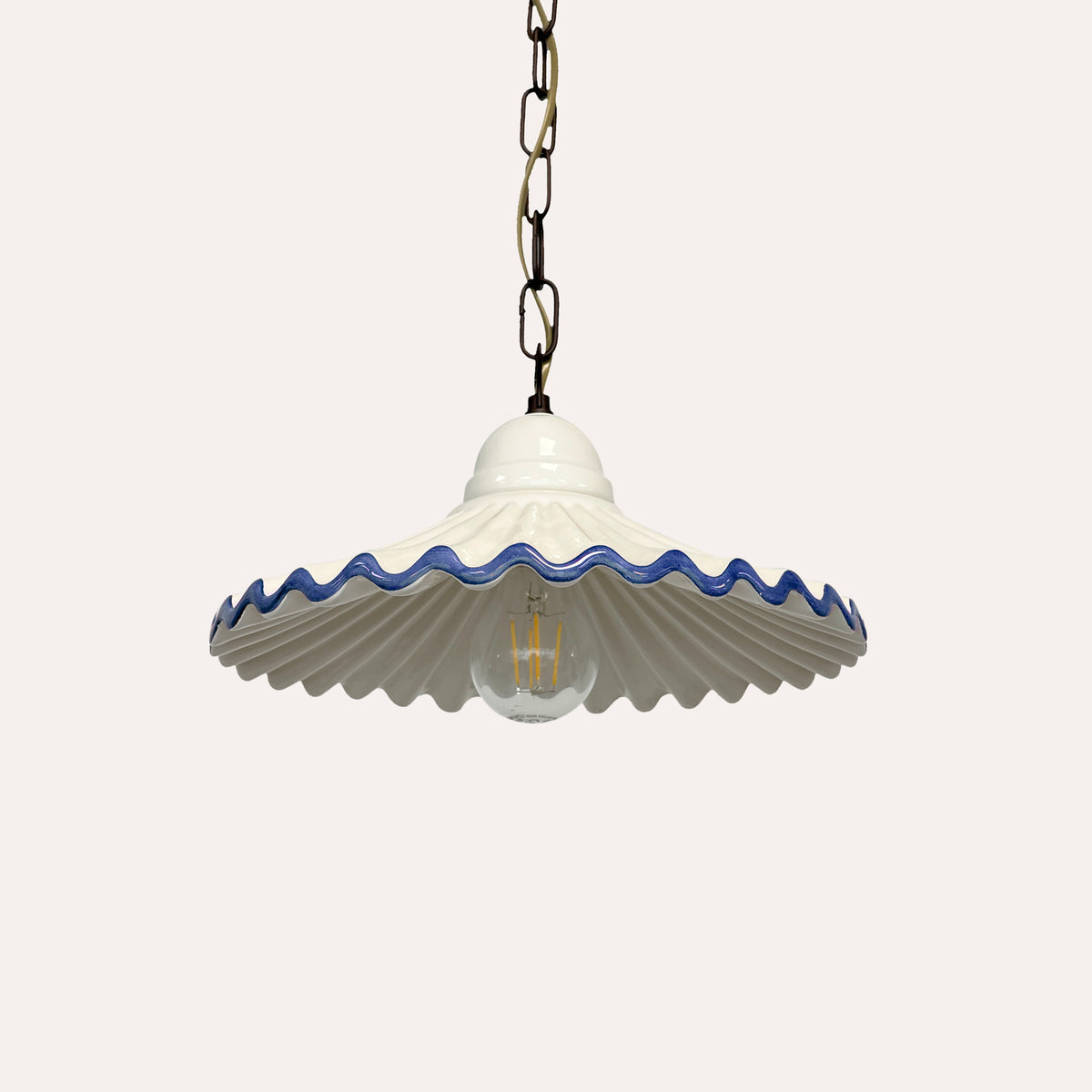 Lampadario in Ceramica Bianca con Bordo Blu Ø. 39cm