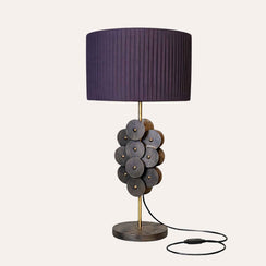 Lámpara decorativa moderna con pantallas redondeadas: diseño refinado para interiores
