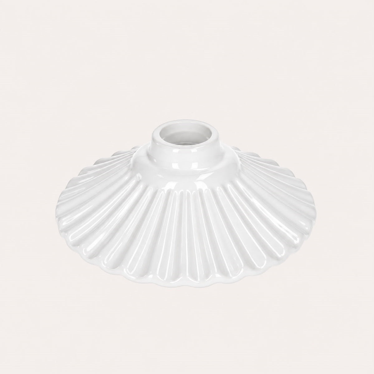 Abajur de cerâmica branca com borda branca Ø.20 cm - KeyHome Store