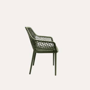 Poltrona Traforata in Polipropilene Verde Opaco 56x60x82cm