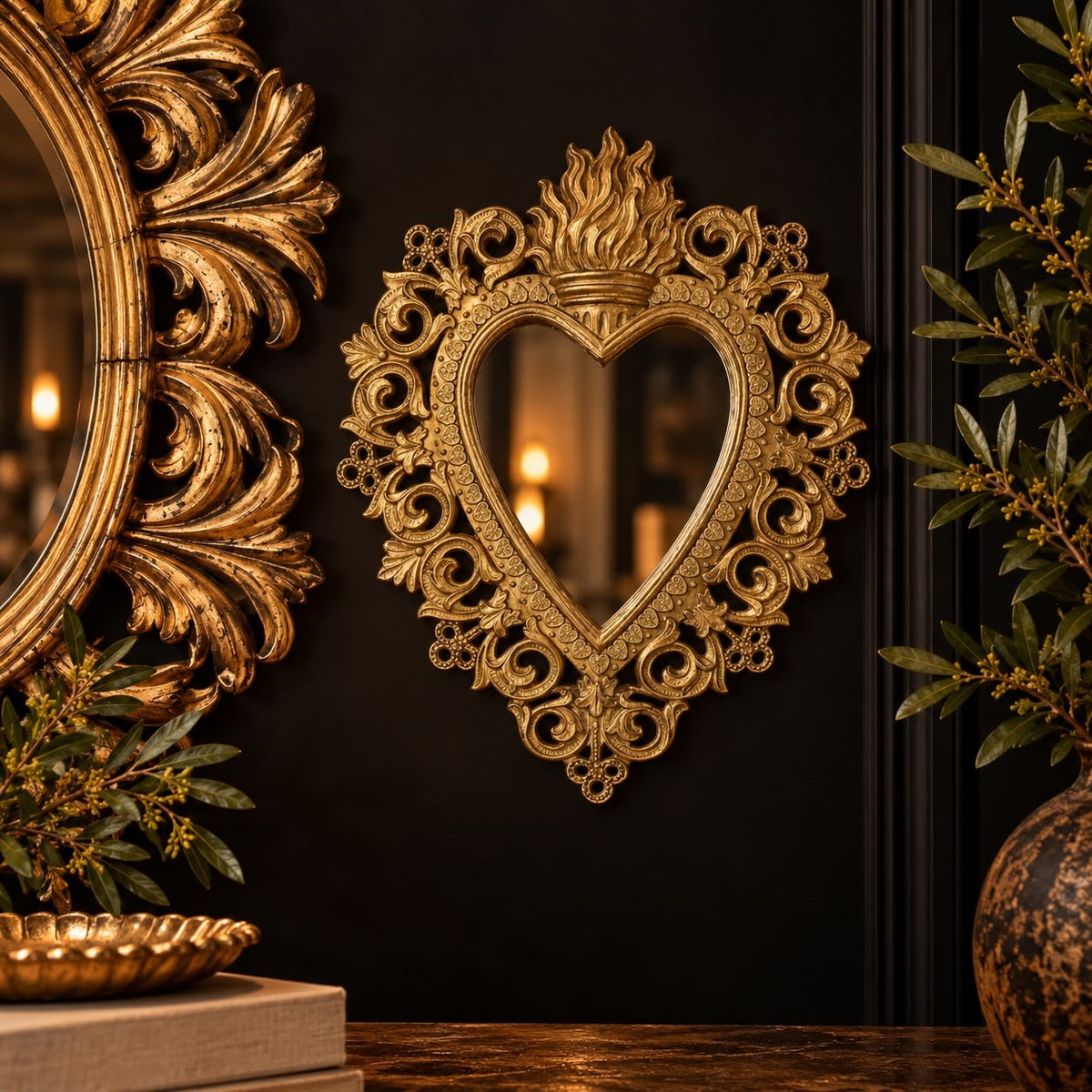 Specchio Cuore con Cornice in Resina Oro 30x25 cm - KeyHome Store